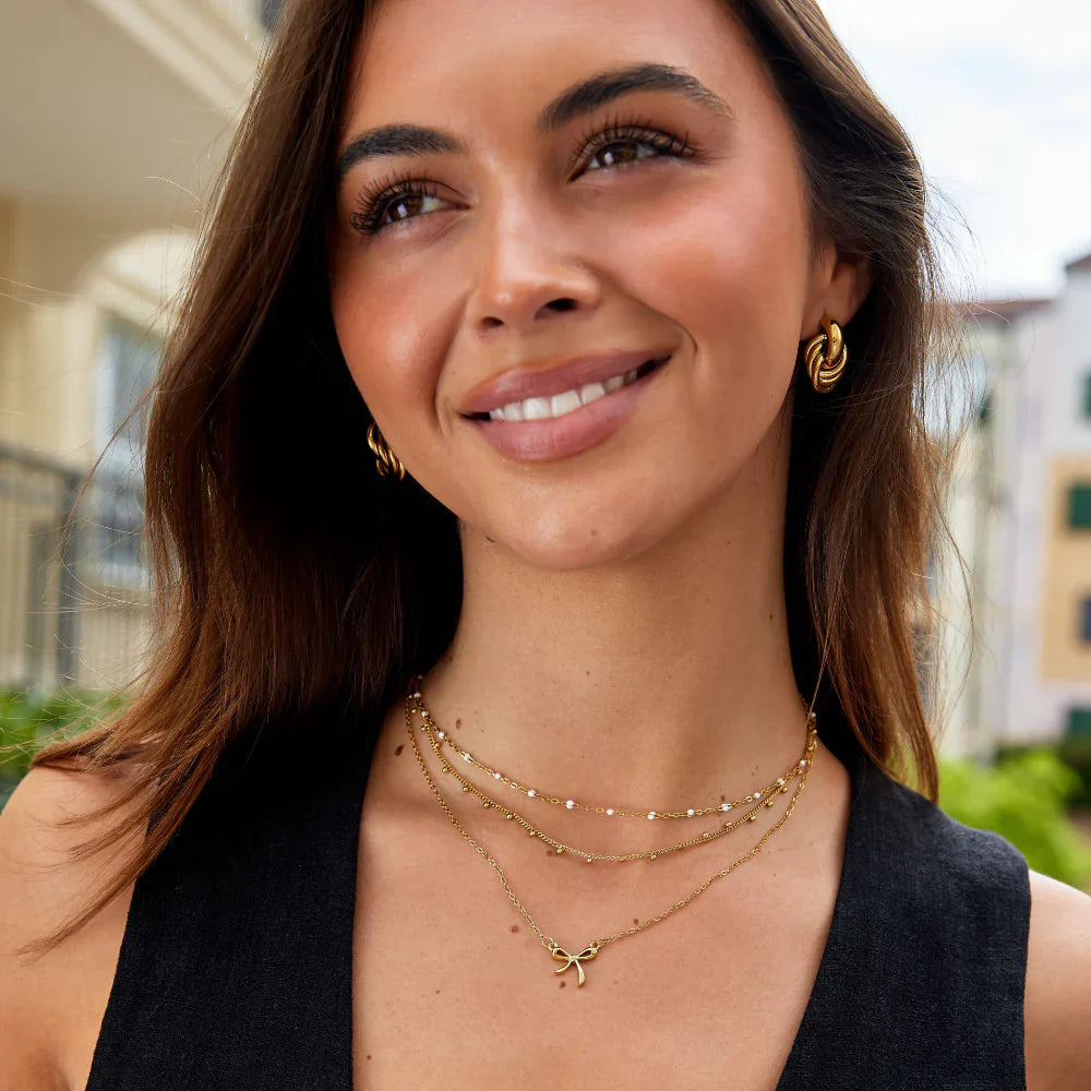 Vioraia Mila White Bead Necklace