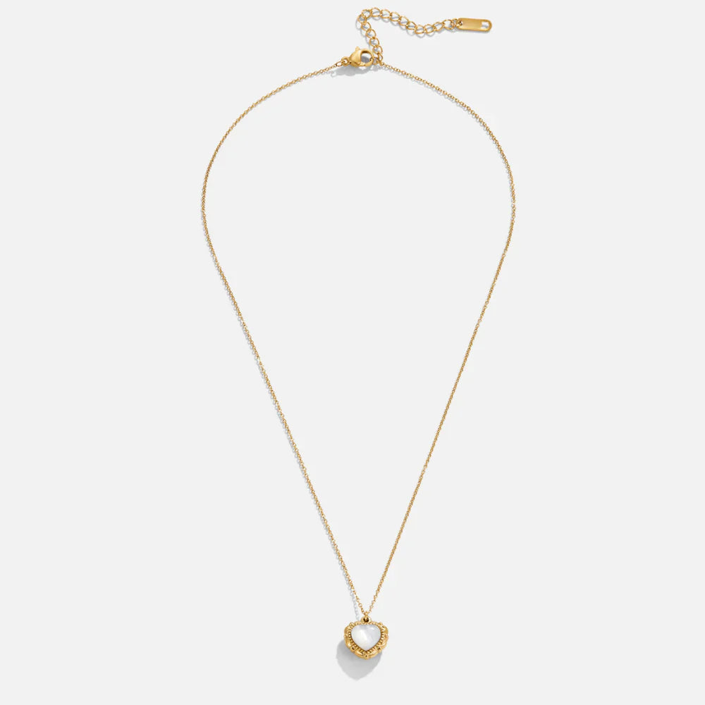 Vioraia Vintage Eternity Love Necklace