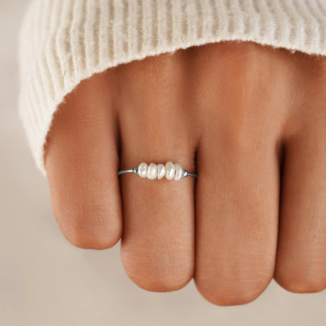 Vioraia Classic Freshwater Pearl Silver Ring