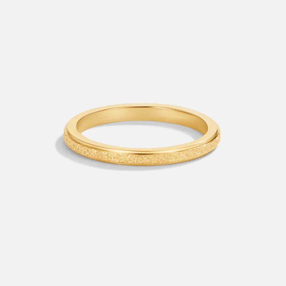 Vioraia Amelia Gold Band Ring