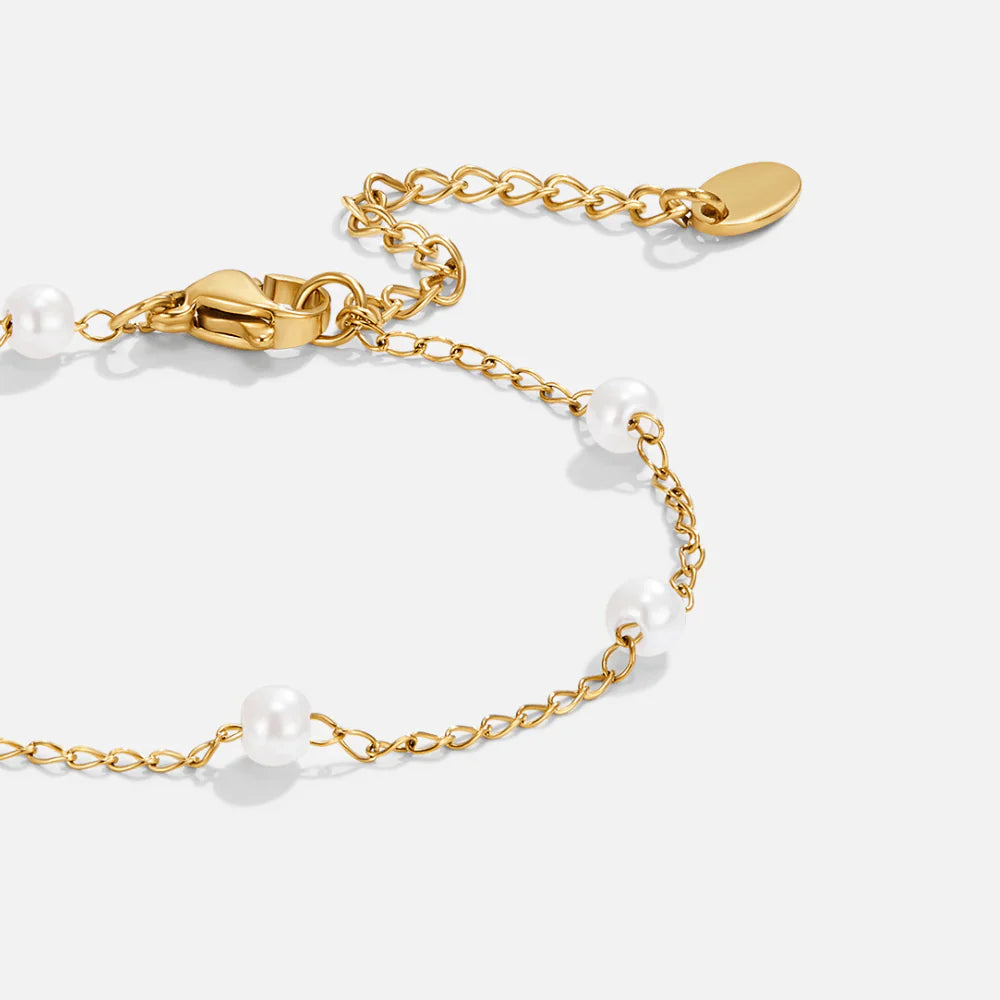 Vioraia Nura Freshwater Pearl Bracelet