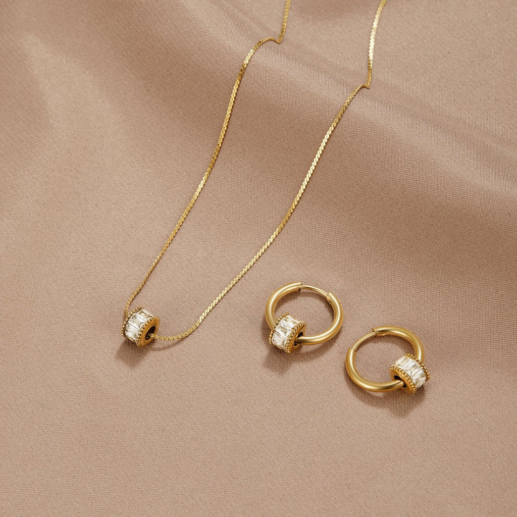 Vioraia Gigi Crystal 18K Gold Necklace