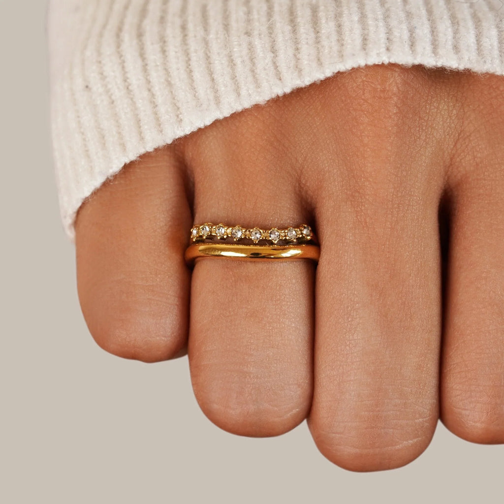 Vioraia Marissa White Crystal Layered Ring