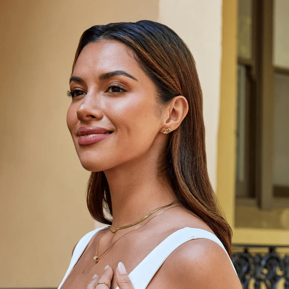 Vioraia Adela Knot Earrings