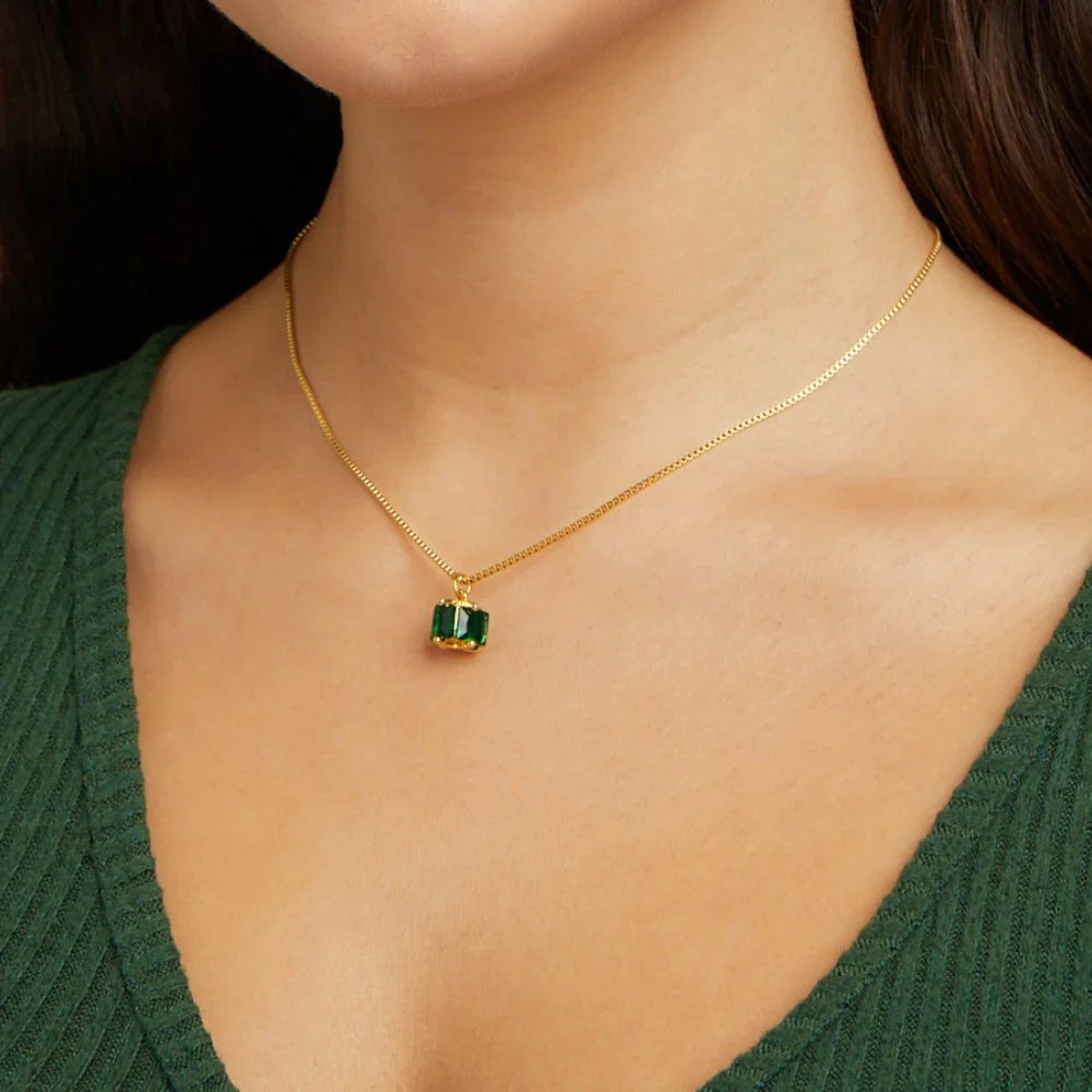 Vioraia Emerald Cube Necklace