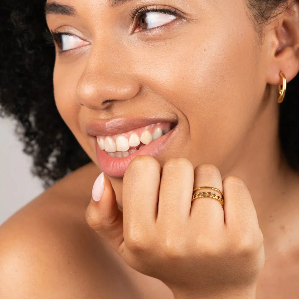 Vioraia Gold Chain Layered Ring