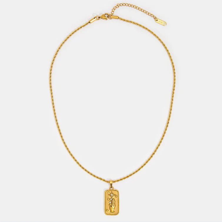 Vioraia ‘The Star’ Tarot Pendant Necklace