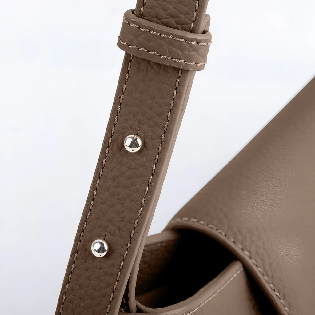 Vioraia Lyra Shoulder Bag