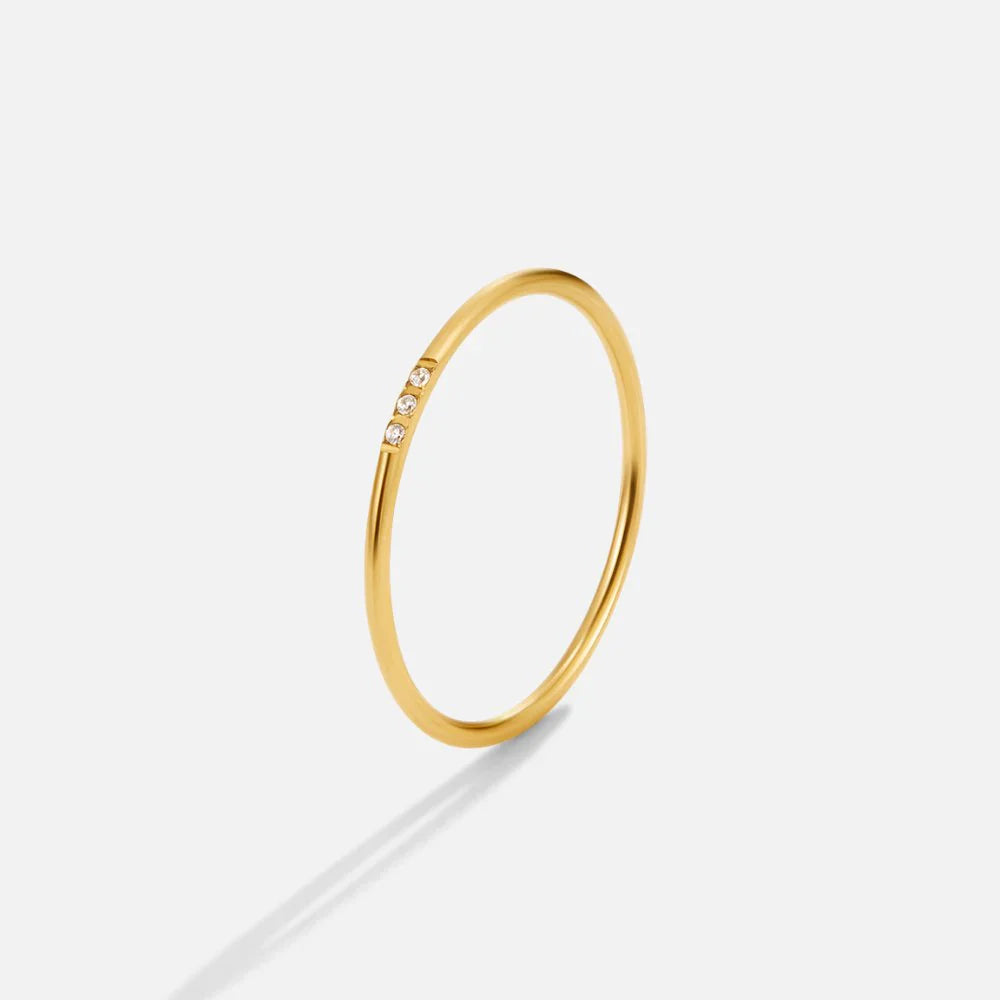 Vioraia Eula Gold & Crystal Band Ring Set
