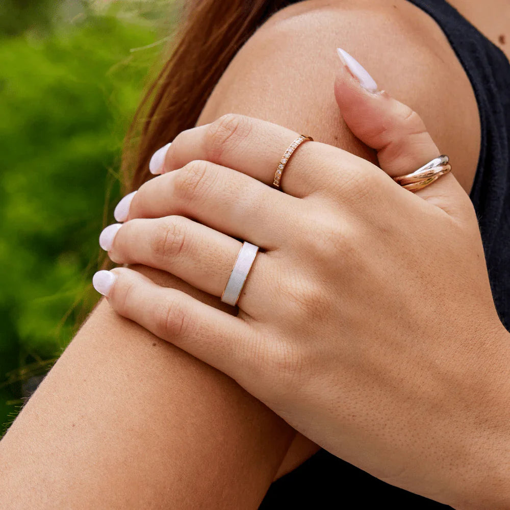 Vioraia Sahara White Band Ring