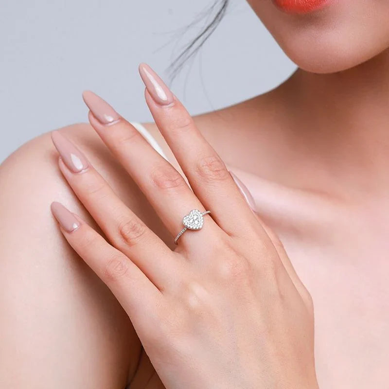 Vioraia Heart Mark Ring