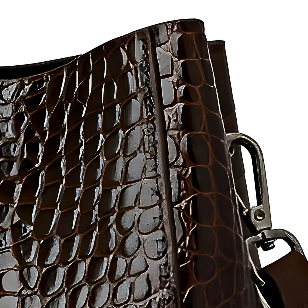 Vioraia Briella Tote Bag
