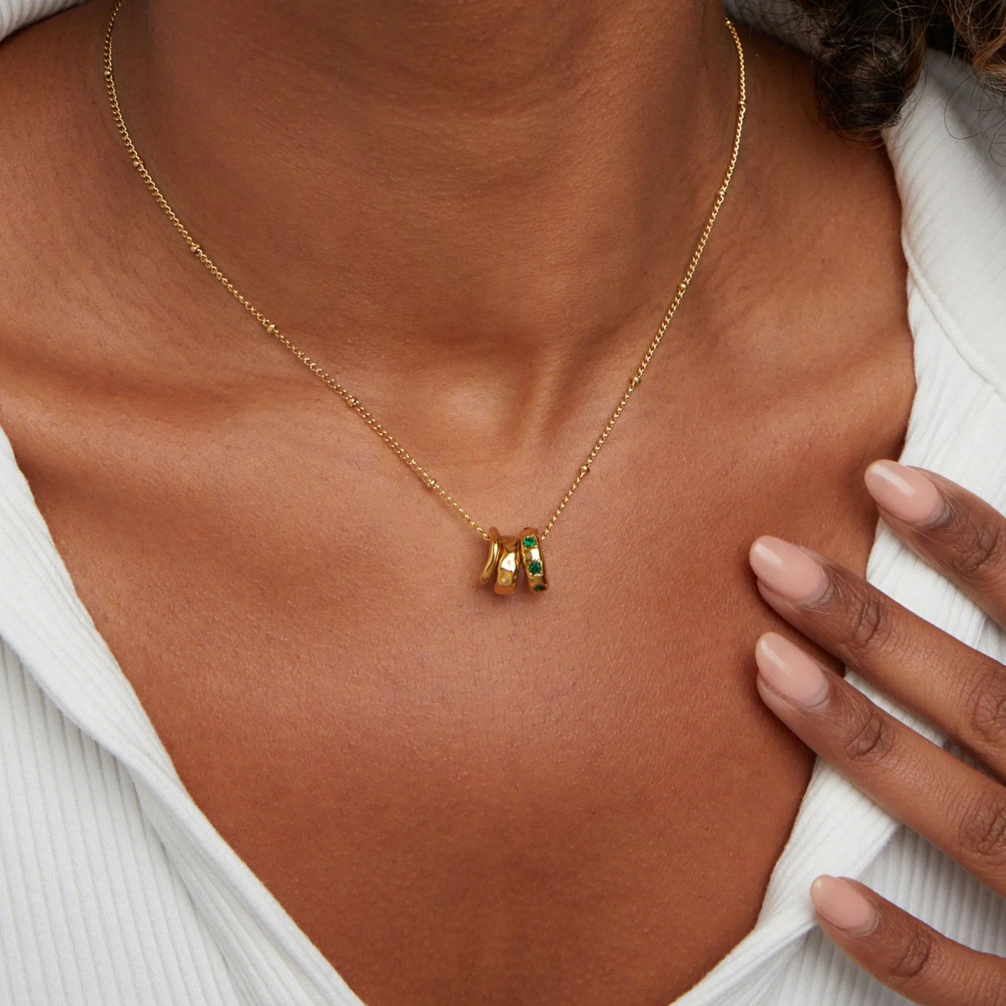 Vioraia Camilla Pendant Necklace