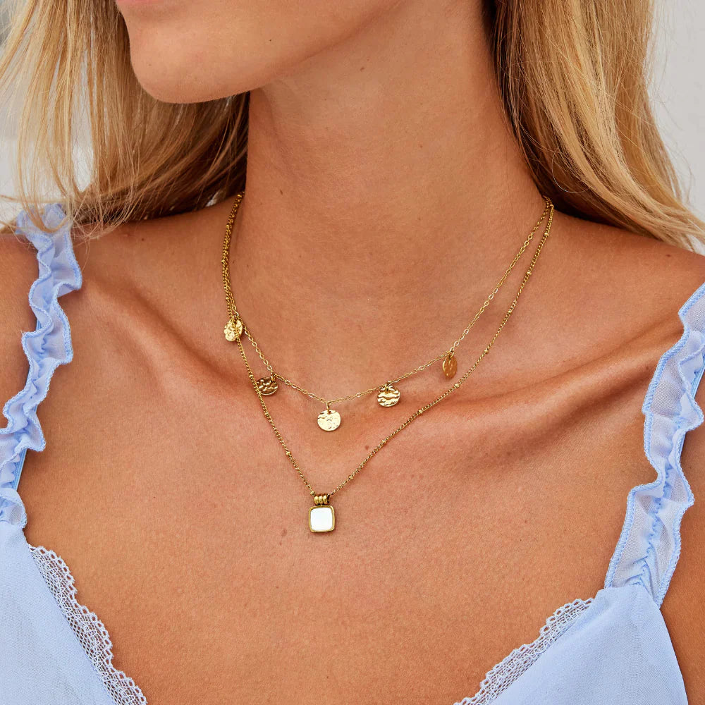 Vioraia Elodie Hammered Coin  Necklace