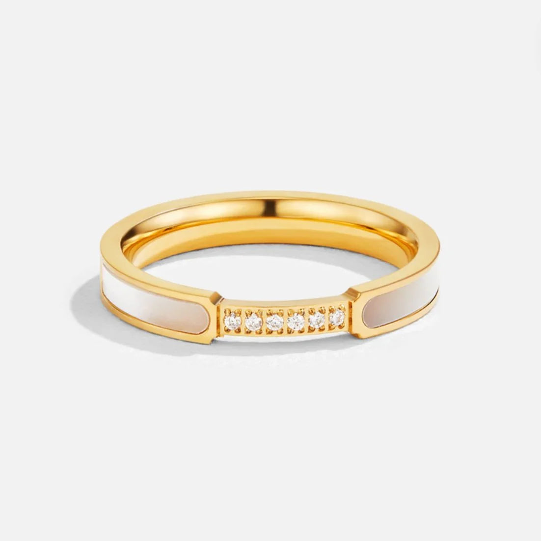 Vioraia Mother Of Pearl & Crystal Ring