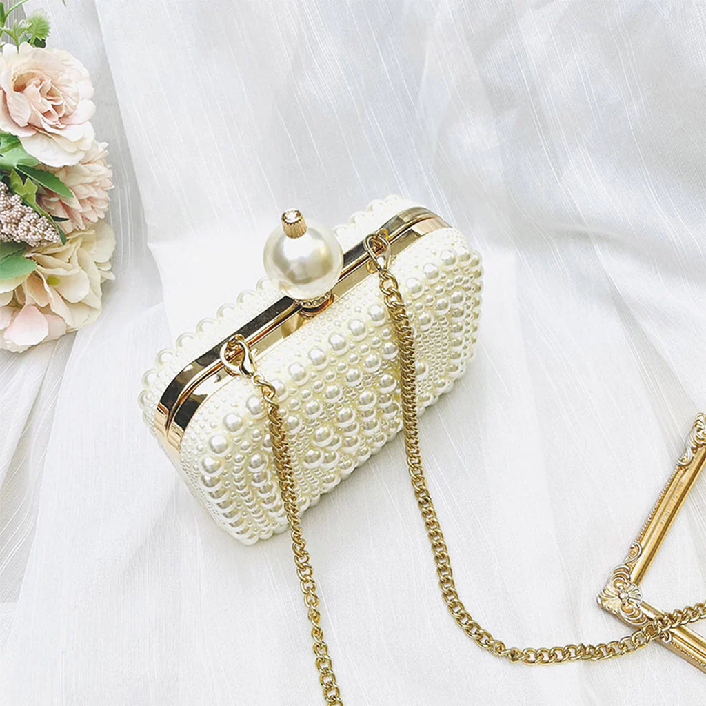Vioraia Delna Clutch Bag