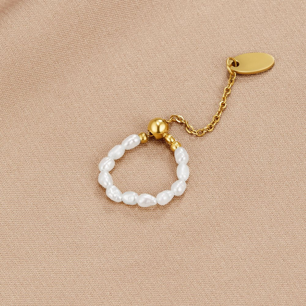Vioraia Nona Freshwater Pearl Ring