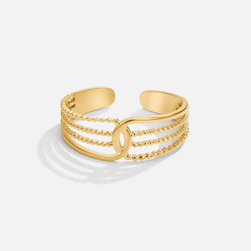 Vioraia Seoul Twisted Ring