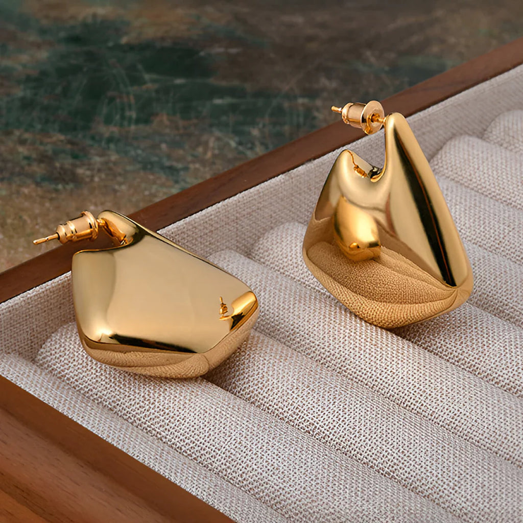 Vioraia Selena Sculptural Drop Earrings