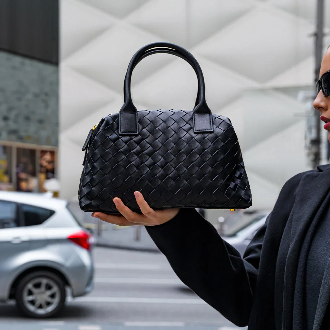 Vioraia Clara Handbag