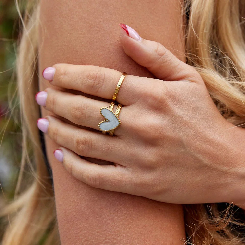 Vioraia Pure Heart' Gold Ring