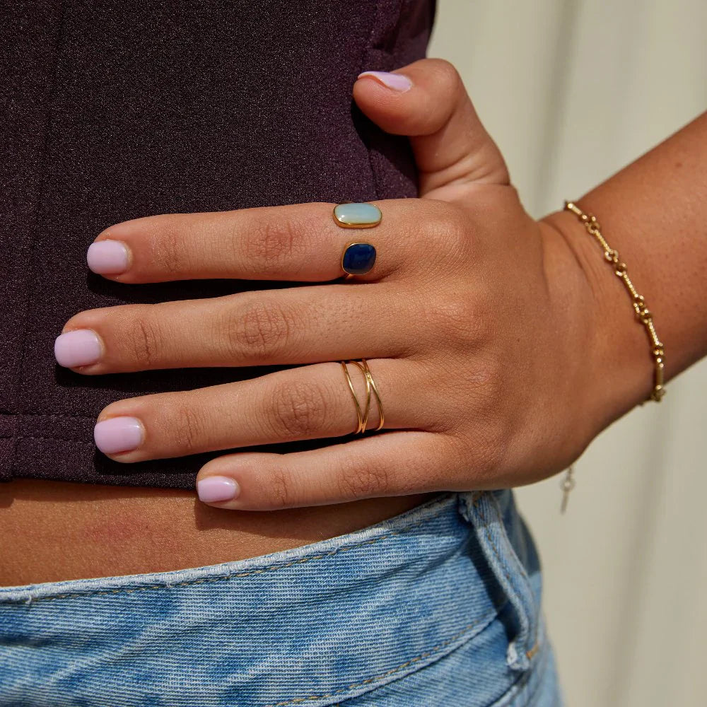 Vioraia Gold Infinity Loop Ring