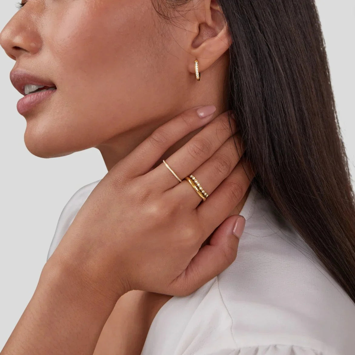 Vioraia Marissa White Crystal Layered Ring