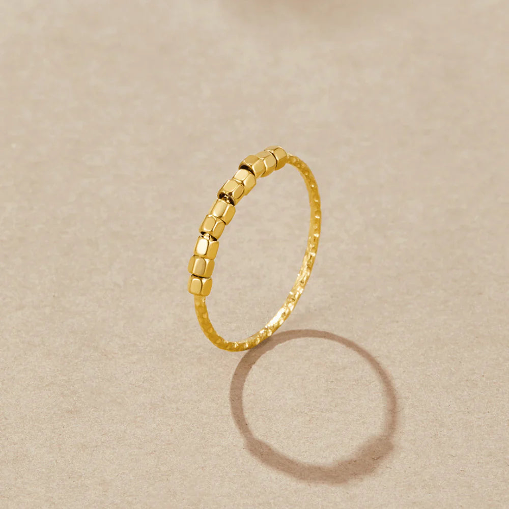 Vioraia Alison Fidget Ring