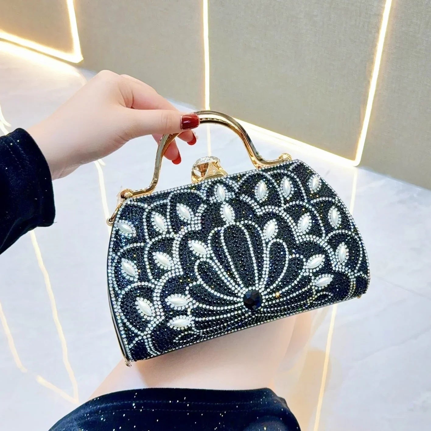 Vioraia (CS) Augustine Pearls Handbag