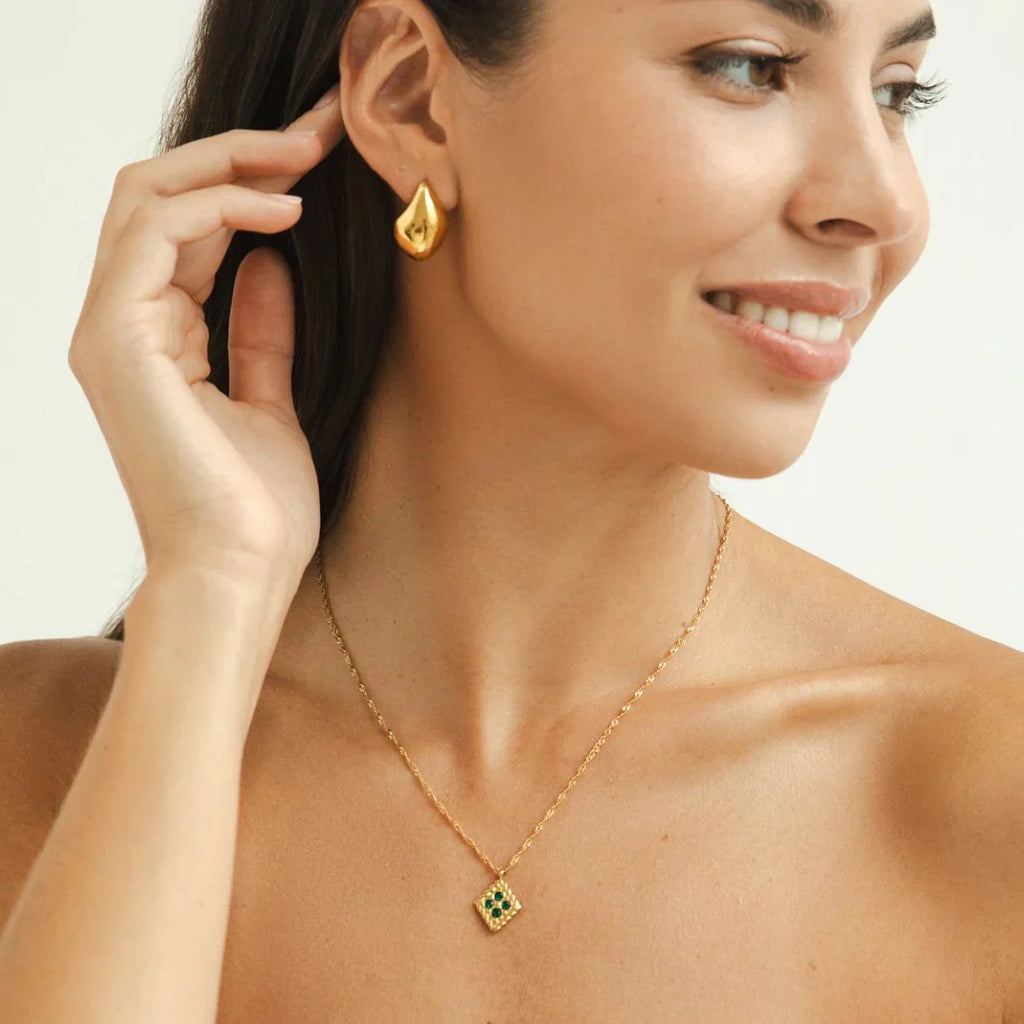 Vioraia Tiffany Emerald Pendant Necklace
