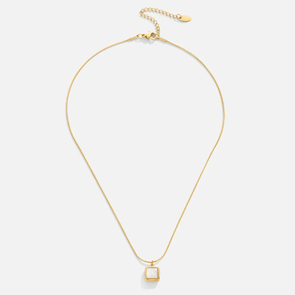 Vioraia Riva Moonstone Pendant Necklace