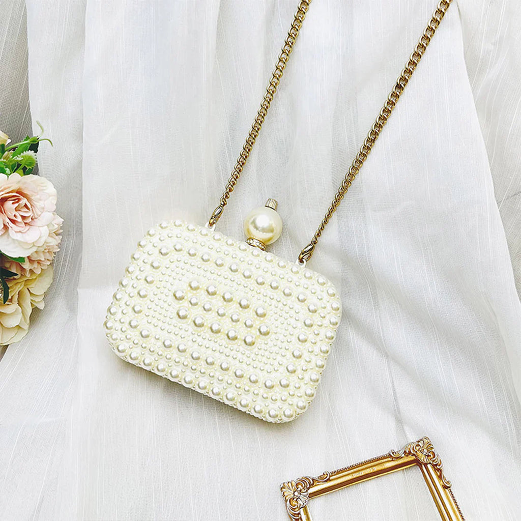 Vioraia Delna Clutch Bag